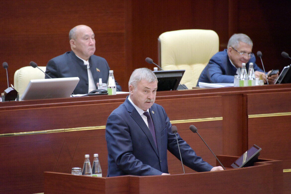 ​Фарит Ханифов: «В прошлом году была проведена работа по обследованию маршрутной сети в пяти городах: Казани, Альметьевске, Бугульме, Зеленодольске, Лениногорске». Фото: gossov.tatarstan.ru