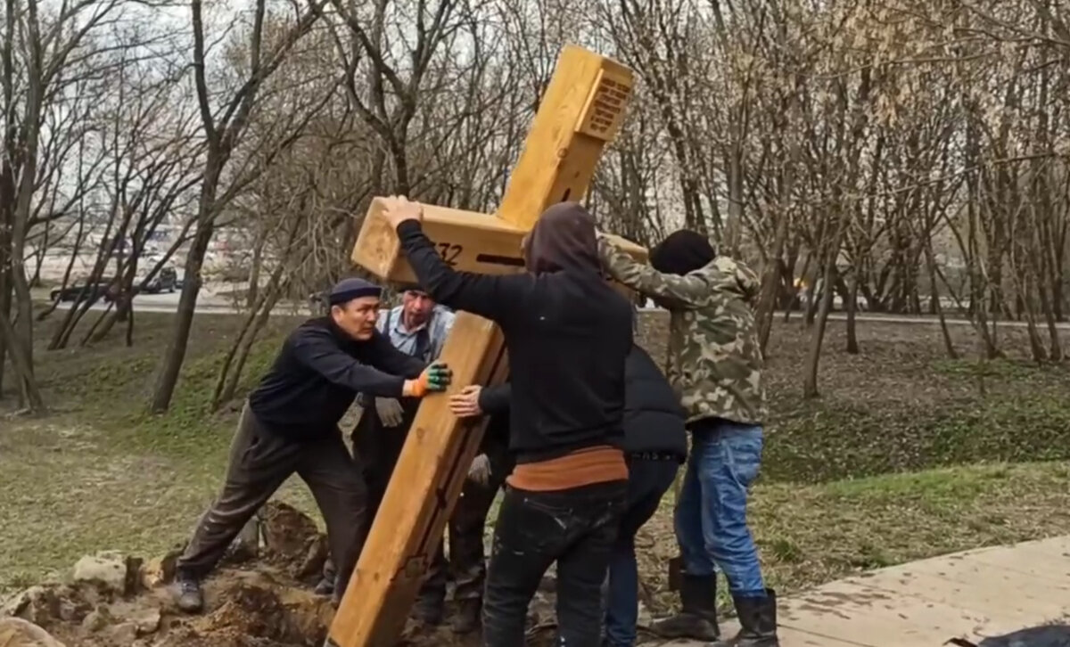 Снос Креста в Нагатино на Пасху