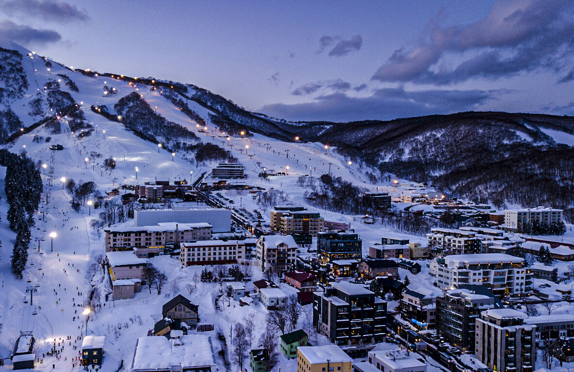 нагано япония курорт. горнолыжный курорт япония хоккайдо. зимний курорт японии. хоккайдо нисеко. цуруною онсен.