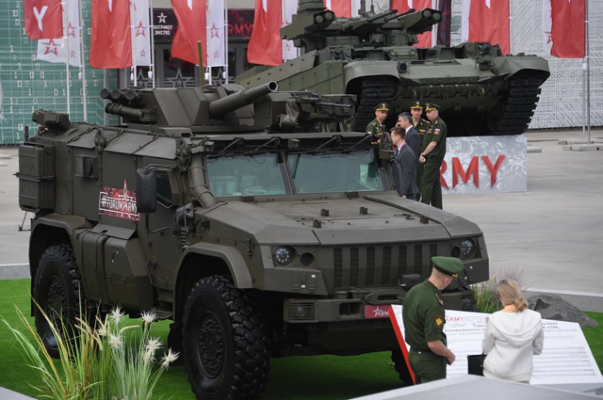    ВС России получили первую партию новых самоходных минометов «Дрок»