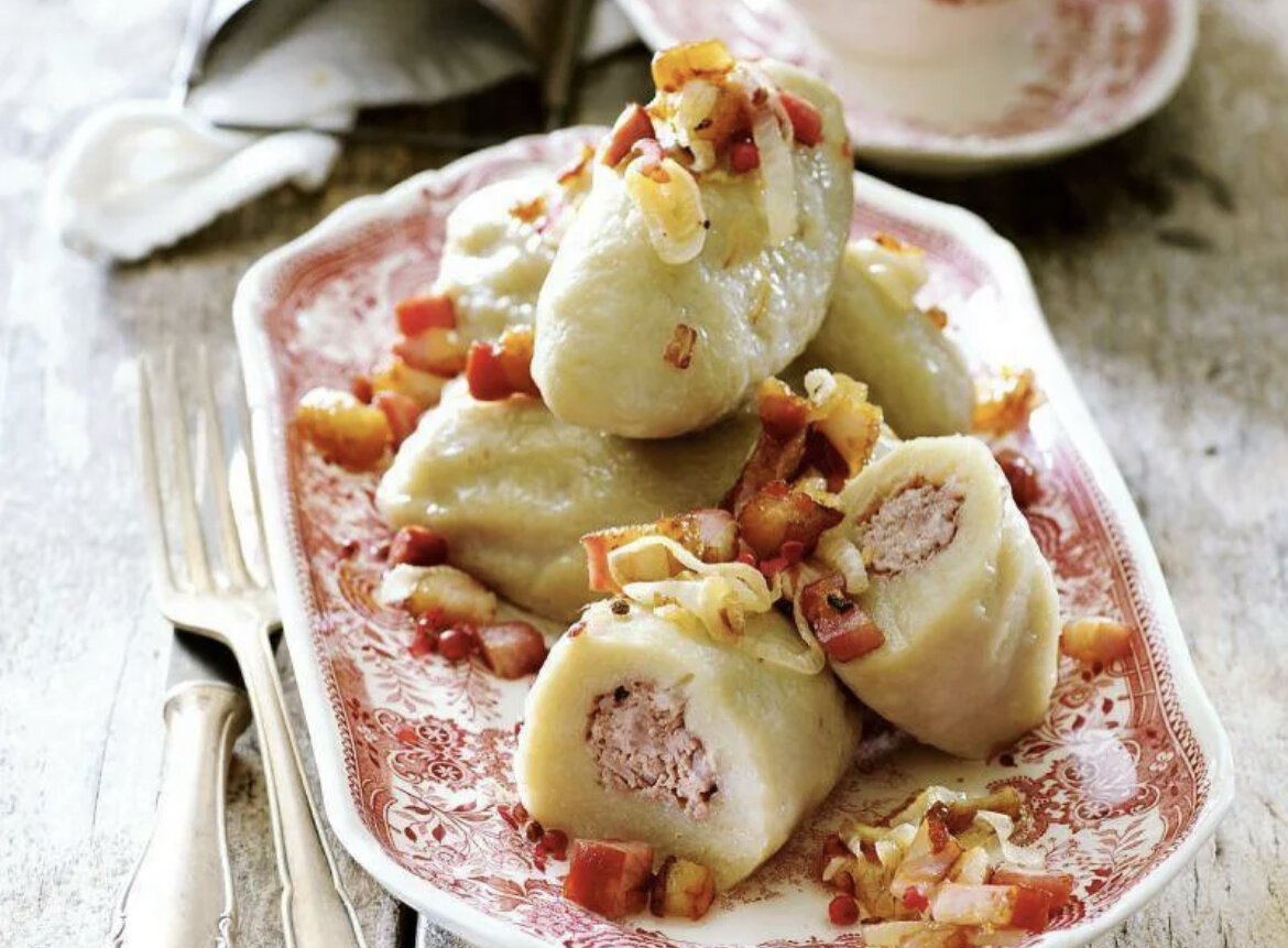 цеппелины из картофеля с фаршем. как приготовить цеппелины из картофеля. как приготовить цеппелины из картофеля. литовское блюдо цеппелины. литовское национальное блюдо цеппелины.