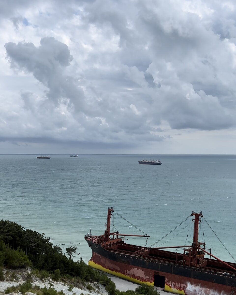 Ну красиво же! Хотя можно было бы понять, что надвигается дождь