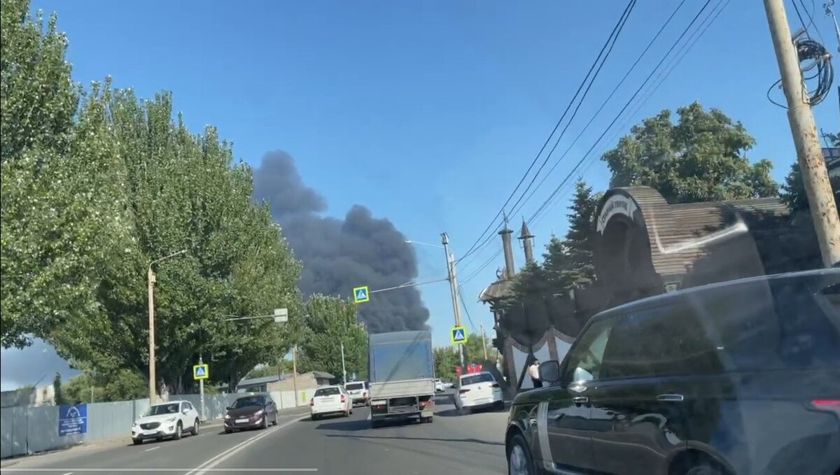     В Ростовской области произошло крупное возгорание на складе, где хранили макулатуру, сообщили в региональном УМЧС.