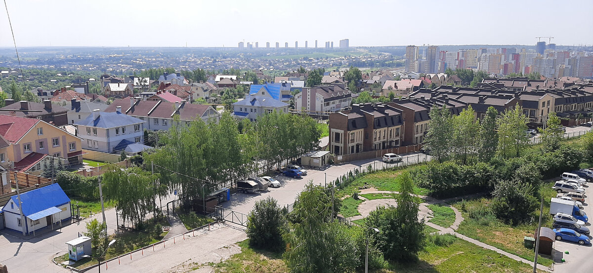 Красивые, уютные домики в стиле Пентхаус. Аккурантные зеленые зоны для прогулки. И это спальный район города. 🔥🔥🔥