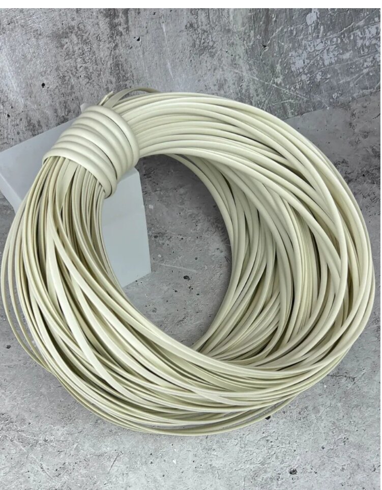 Ротанг бывает в кг и в метрах. 1 кг=100м ротанга. 