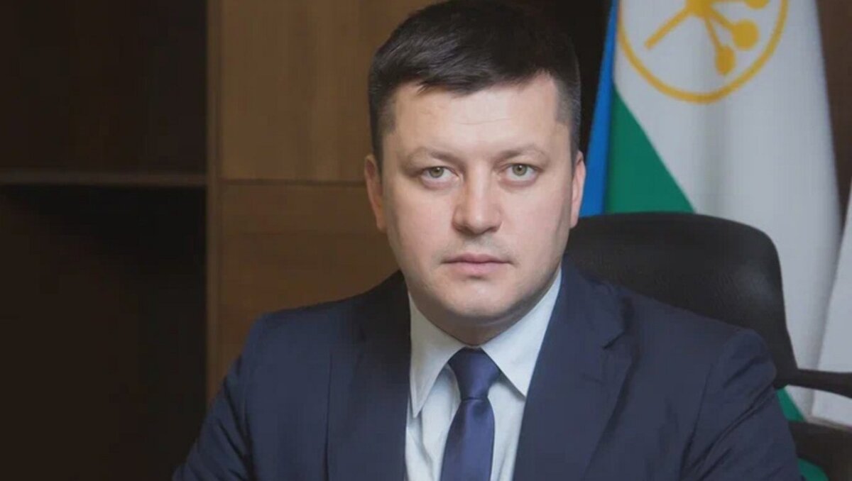     В ходе оперативного совещания городской администрации Ратмир Мавлиев заявил о своём желании помочь онкобольным.
