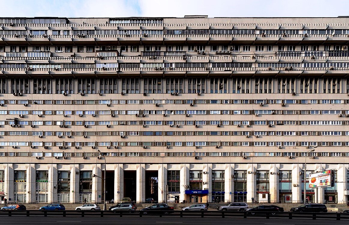 Дом корабль в москве. «Дом атомщиков» на Тульской (большая Тульская улица, 2). Москва большая Тульская дом 2 корабль. Дом атомщиков на Тульской. Дом корабль на Тульской дом атомщиков.