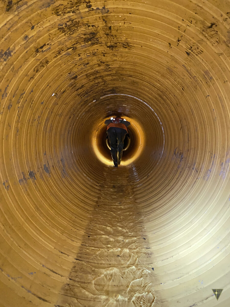 После Чуры мы ощутили, что есть ещё порох в пороховницах и ягоды в ягодицах. И отчего бы не посетить коллектор некоего ручья или скромной речки?-30