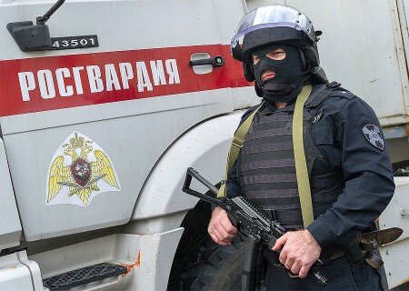    В Госдуме хотят разрешить Росгвардии принимать в свои ряды добровольцев. При чём тут «Вагнер»?