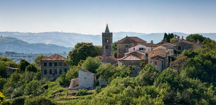 Последнее добавленное по Хуму - новые фото и видео