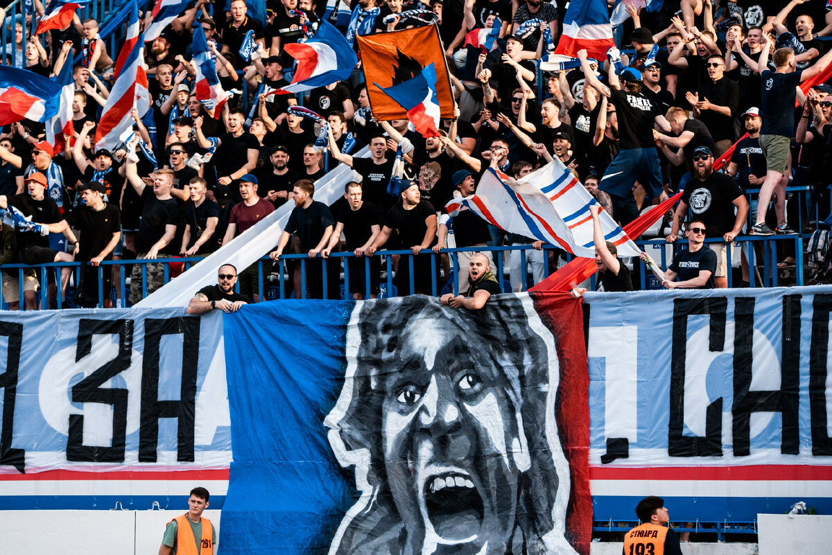 Ultras action. Ротор на стене. Ultras action. Ultras action. Хоккейные баннеры болельщиков.