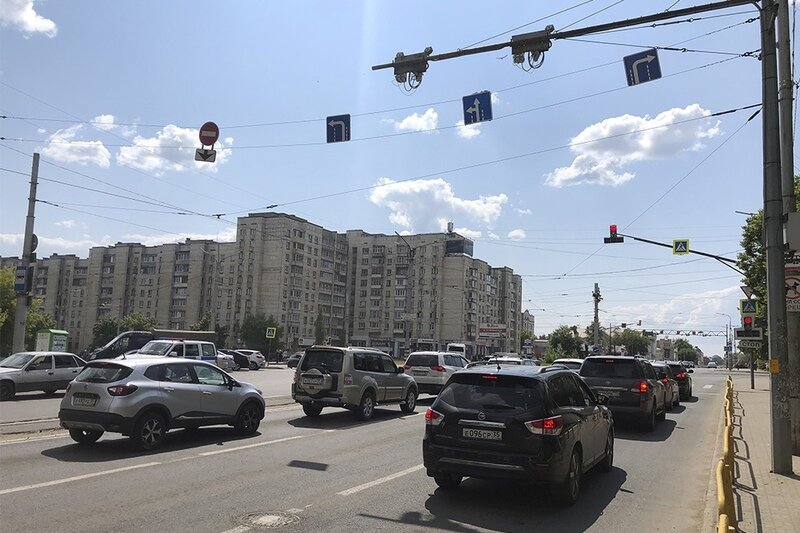    Знак, запрещающий стоянку и остановку в крайней правой полосе, установили на Советском, 107.