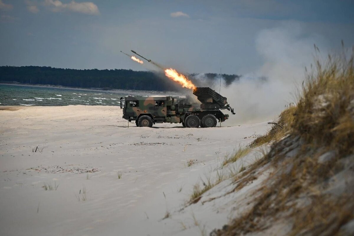 Поляки обстреливают Балтийское море