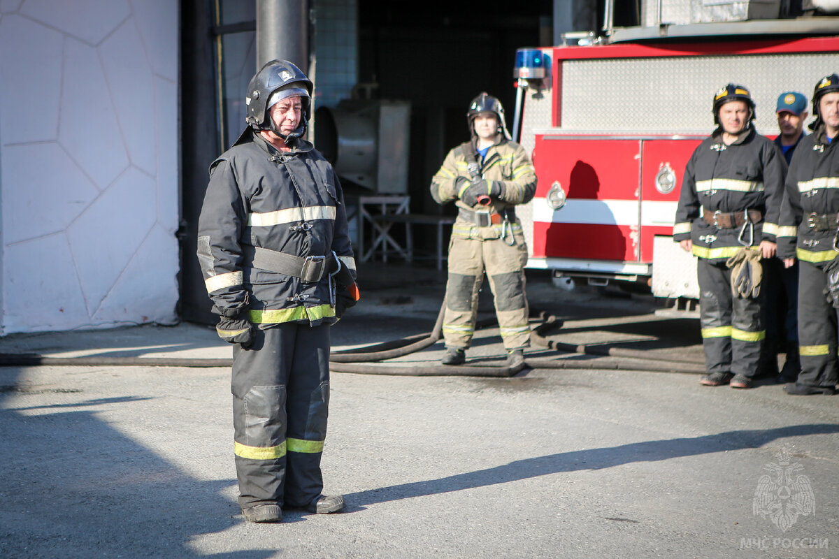 👨‍🚒Смыли сажу и копоть – огнеборца проводили на заслуженный отдых | МЧС  Прикамья | Дзен