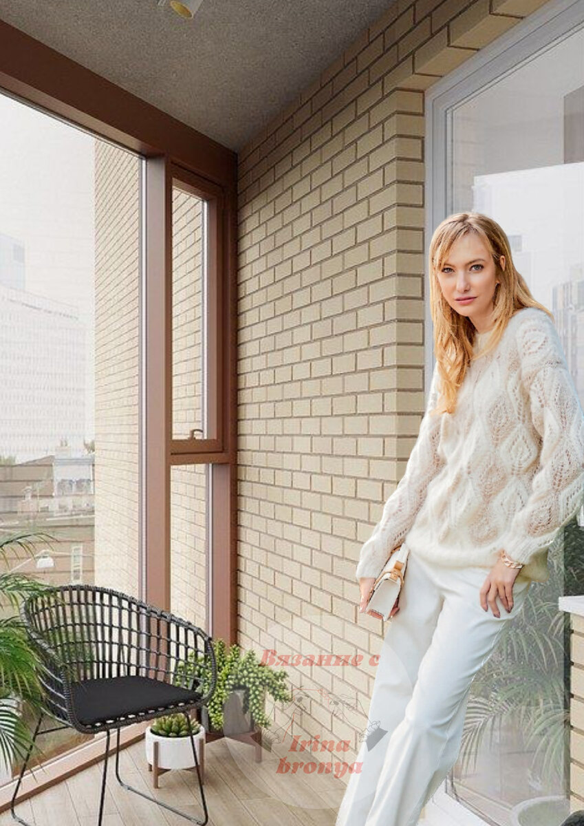 Воздушный мохеровый джемпер с узором листья.