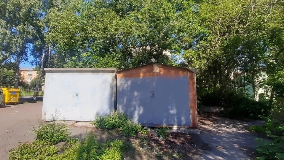     В одном из районов столицы Карелии запланирован демонтаж нескольких десятков гаражей, о чем предупредили городские власти.