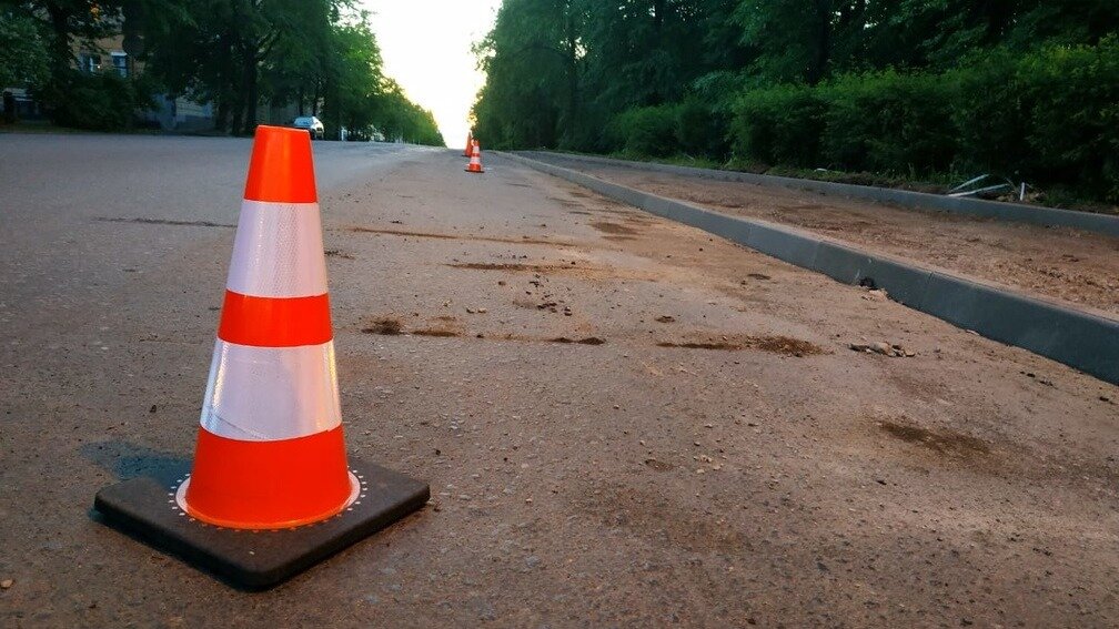     На подъезде к Новочеркасску произошла авария, в которой различные травмы получили три человека, сообщили в региональном ГИБДД.