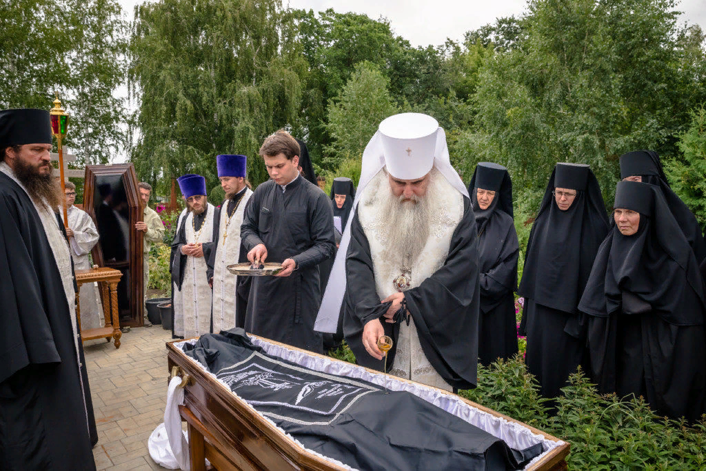 Постриг в монахини в Дивеево