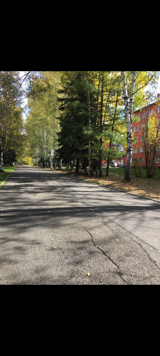 Фото автора. Здесь мы провели своë детство и юность. Наш дом. 