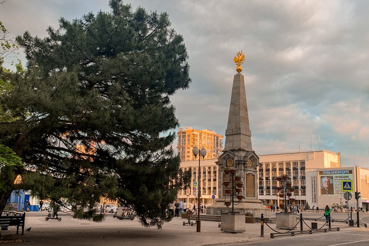    В Краснодаре больше двух недель не могут найти без вести пропавшую девушку