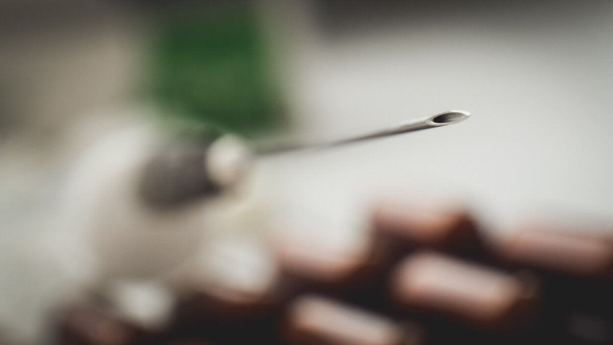     У мальчика началась сильная аллергическая реакция, о происшествии рассказали в одном из местных изданий.