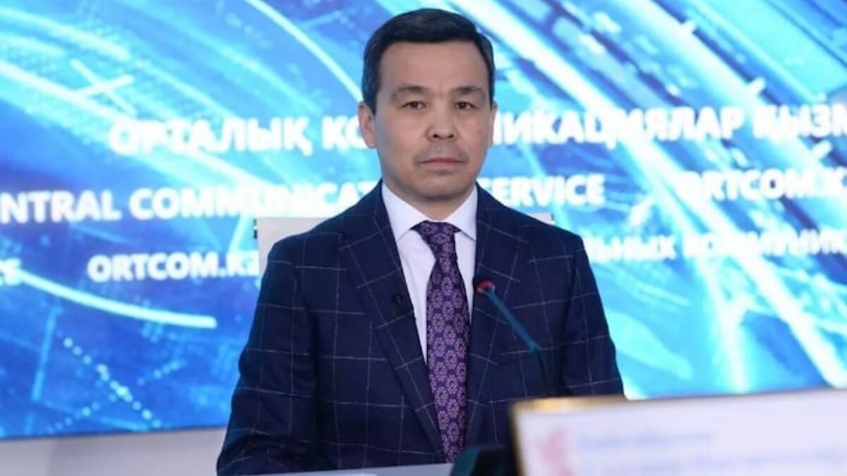    Фото: Gov.kz Август Макаров