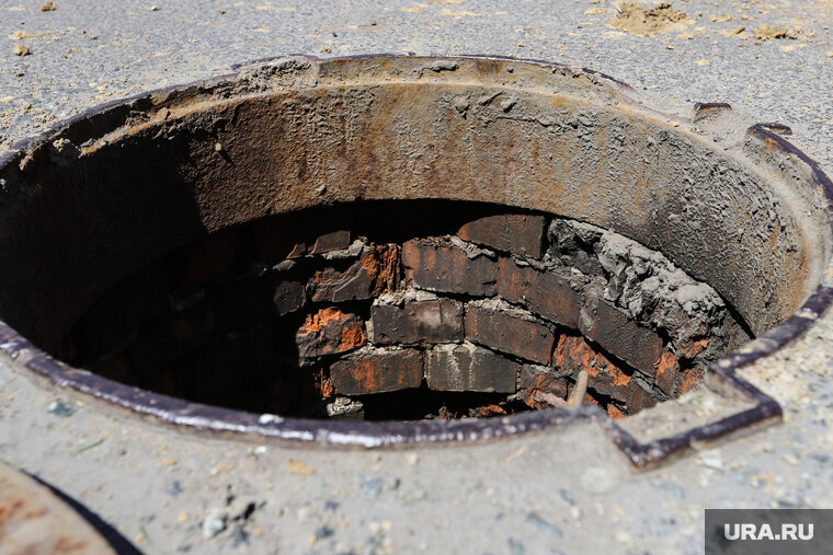    С начала года поступило 320 сообщений о незакрытых колодцах