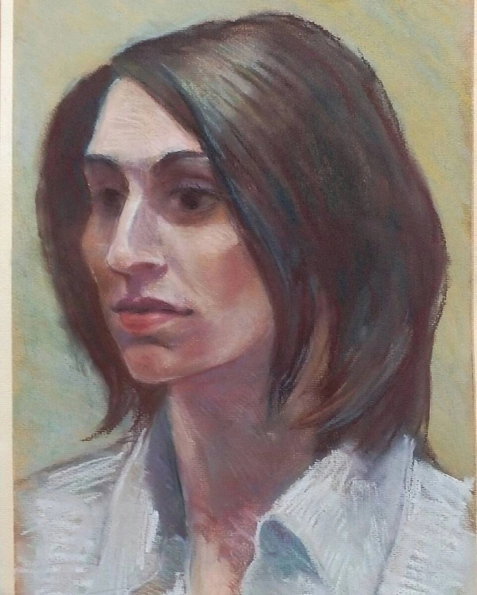 Портрет Карины. Сухая пастель, тонированная бумага. А 3 формат, авторская работа