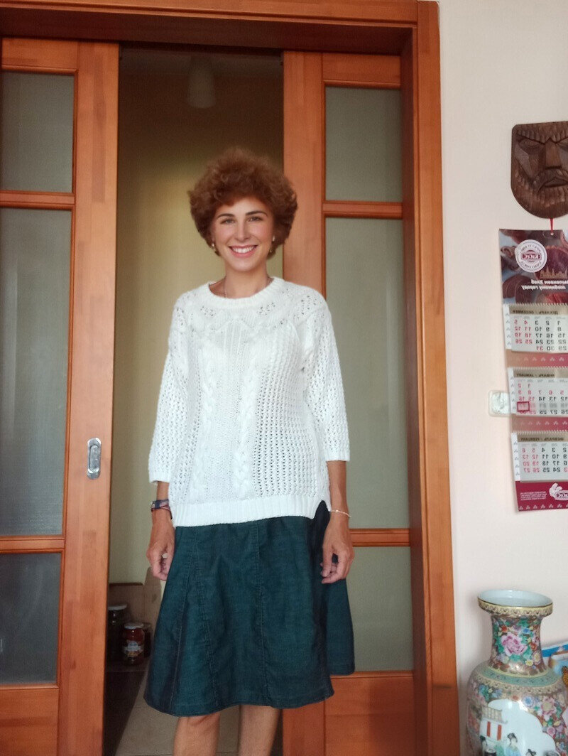 Изумрудная юбка подтвердила еще раз, что секонд хенд - это не вещи с покойника