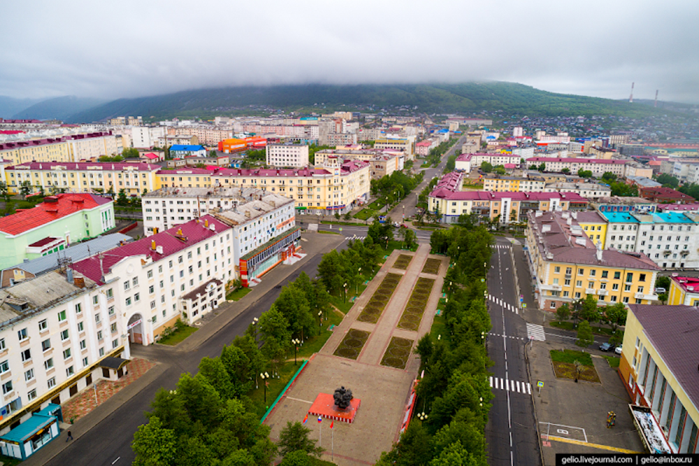 Магадан какой. Магадан Центральная площадь. Магадан центр города. Исторический центр Магадана. Магадан столица Колымы.