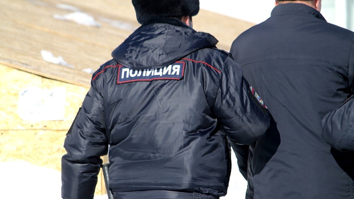     В Татарстане сотрудники управления Федеральной службы безопасности задержали 29-летнего местного жителя по подозрению в участии в террористическом формировании. Об этом сообщили в пресс-службе ведомства.