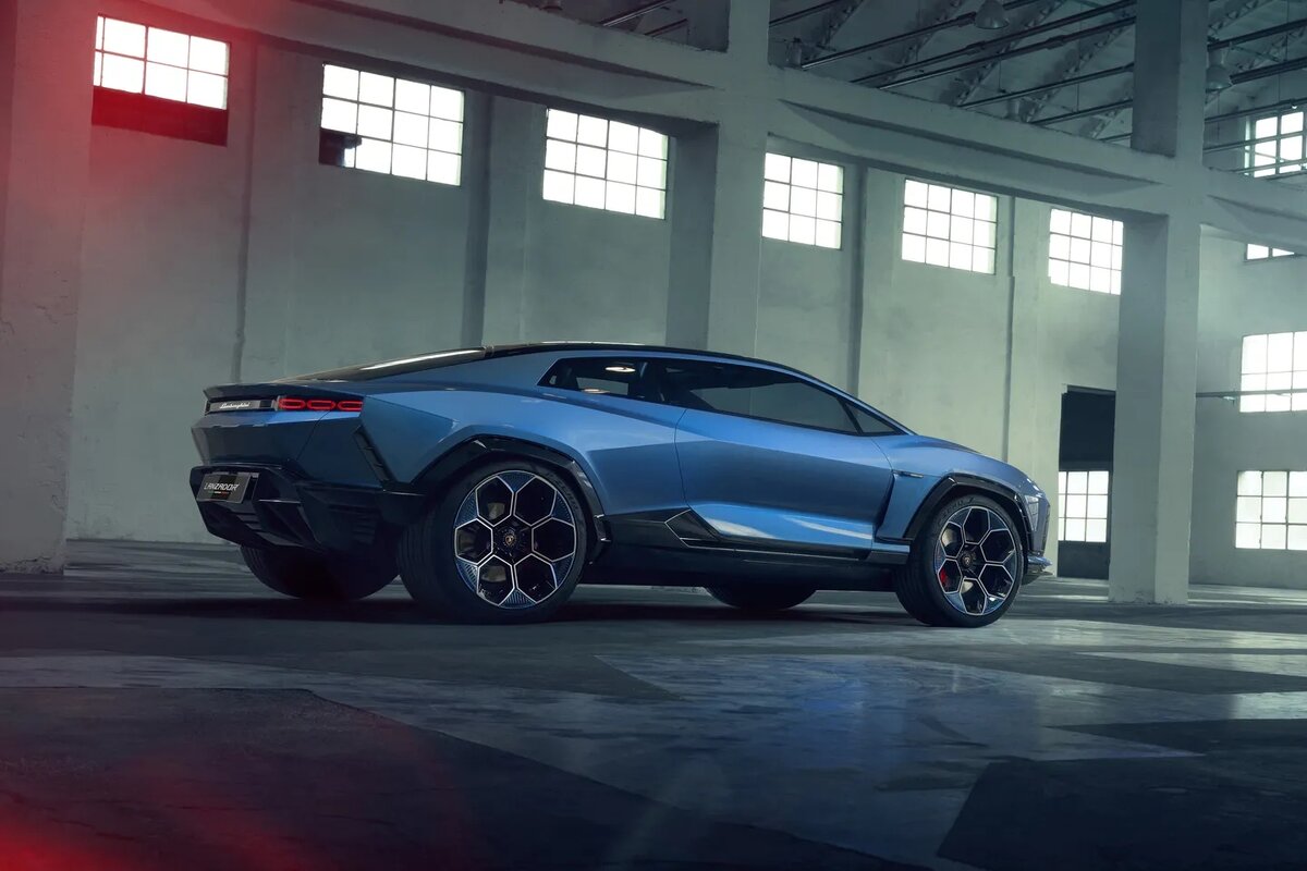    Lamborghini показала «мегаваттный» электрокар Lanzador в космическом дизайне
