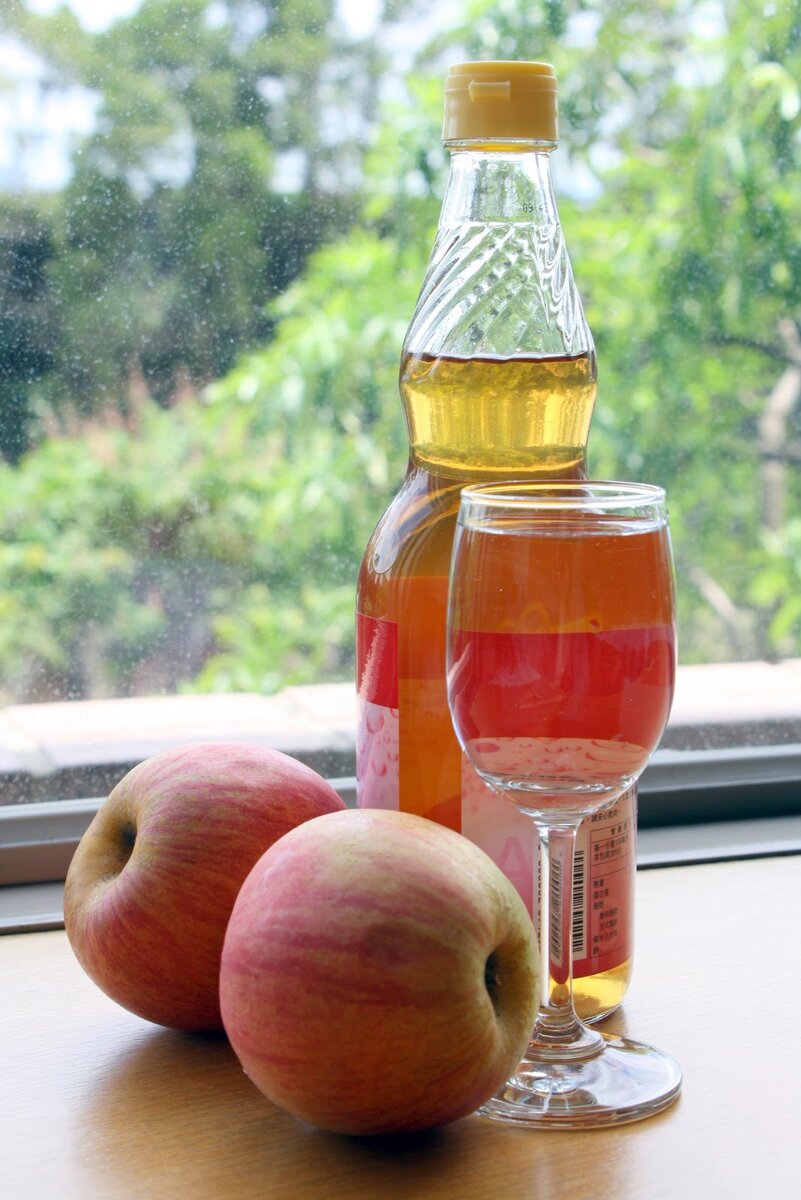 Для чего пьют яблочный уксус. Яблочный уксус elma sirkesi. уксус apple vinegar. яблочная эссенция. яблочный уксус для похудения.