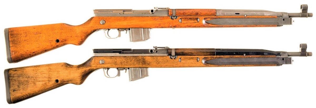 Самозарядные винтовки vz. 52 (вверху) и vz.52/57 (внизу) обратите внимание на цвет стальных частей и разную форму магазинов.