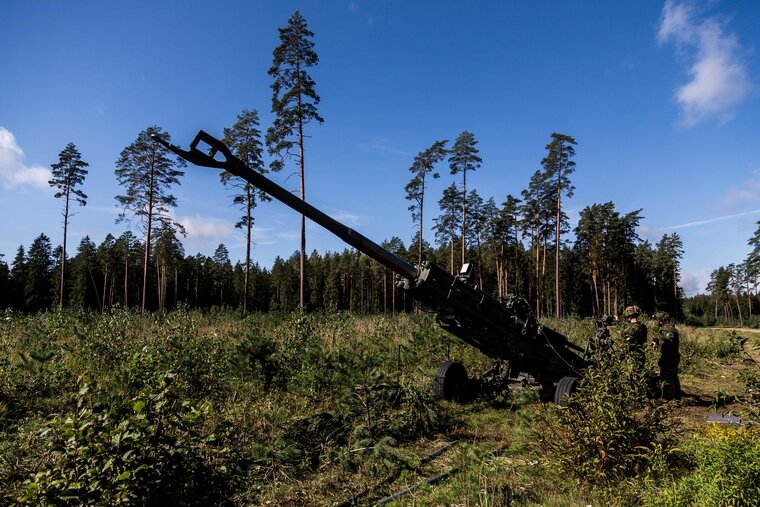    Военные с Украины строят макеты западной техники, чтобы не поставить под удар оригинальные, говорится в материале
