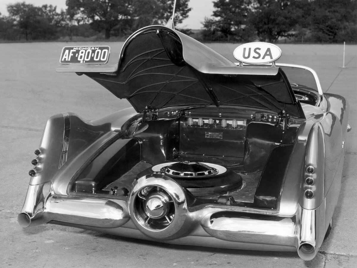 GM lesabre Concept car 1951