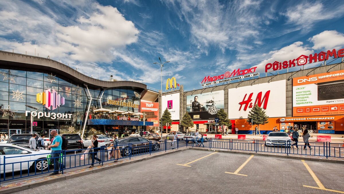 Бывший завод Горизонт ОПК. Размер предприятия постоянно сокращается, а на его месте строятся торговые и увеселительные заведения. Картинка из открытых истчоников.