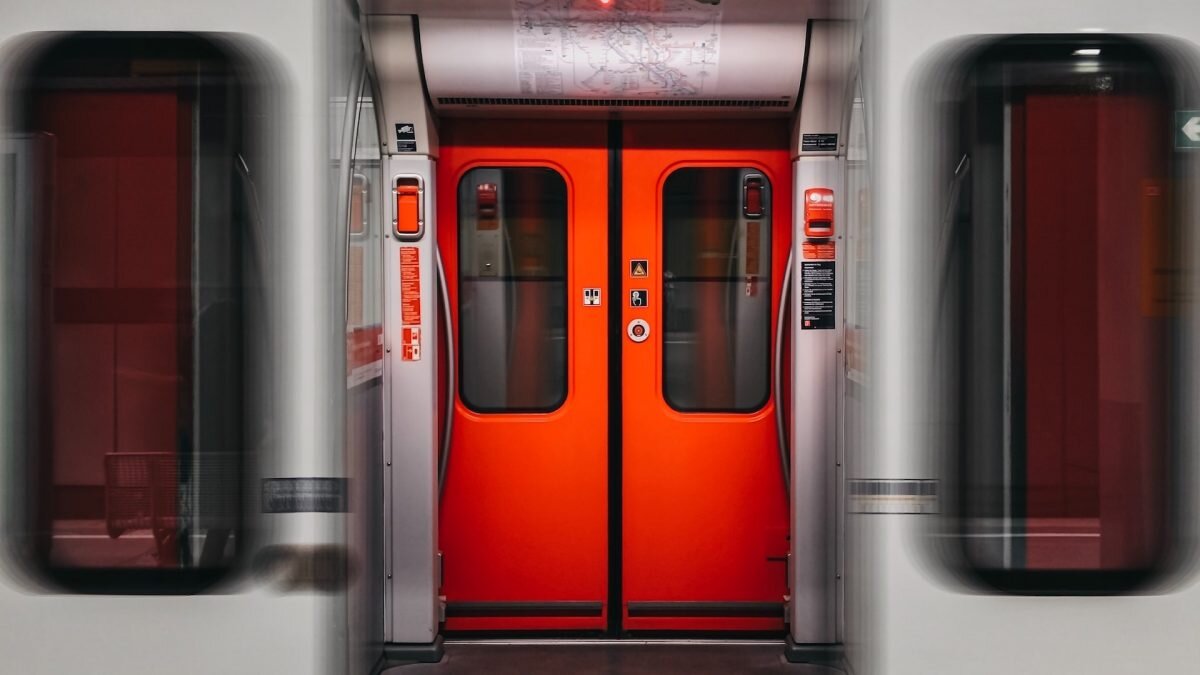    Иллюстративное фото / Eugene Chystiakov / Unsplash Август Макаров