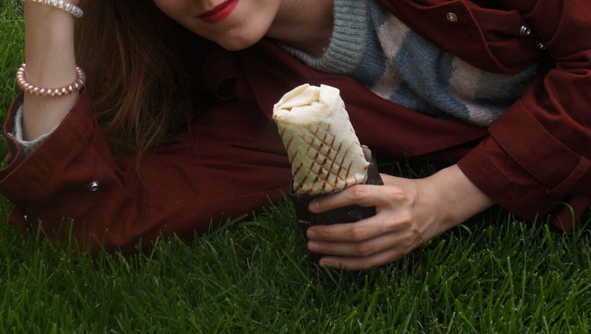     Опасные бактерии нашли в «той самой шаурме на Средном» в Нижнем Новгороде. Это выяснилось в ходе независимого исследования, проведенного ЦСМ и редакцией NewsNN.