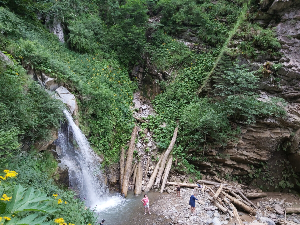 парк водопадов менделиха