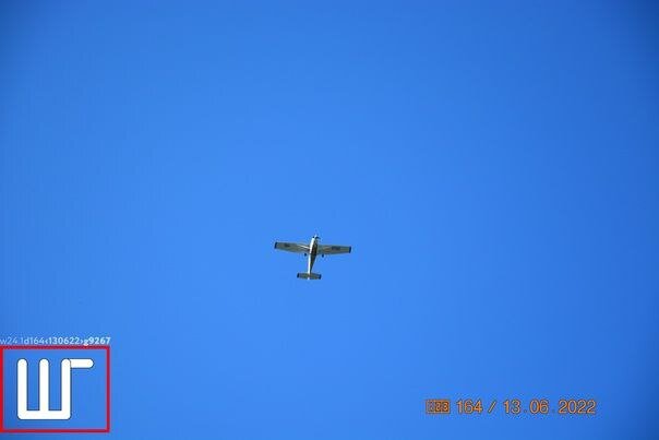 Лёгкомоторный самолёт в небе, который я встретил в небе впервые.. и с тех пор более не видел