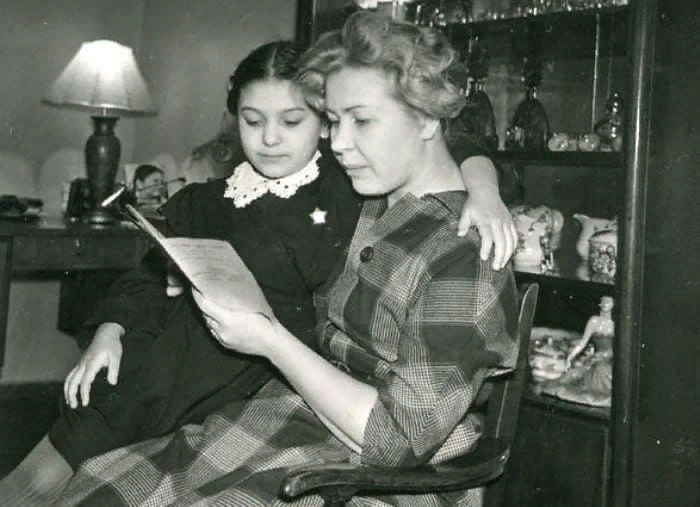 Инна Макарова с дочкой
