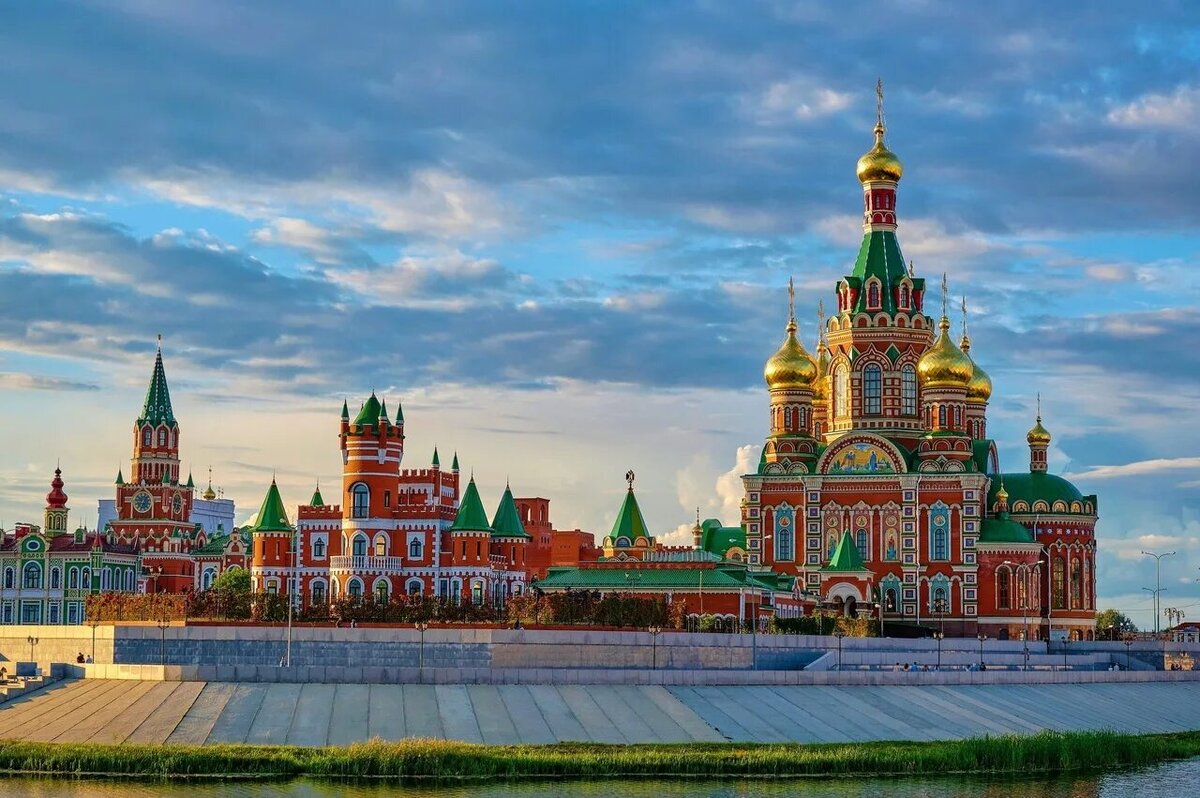 день республики марий эл. голубое озеро йошкар ола. флаг республики марий эл. марий эл йошкар-ола. республика марии.