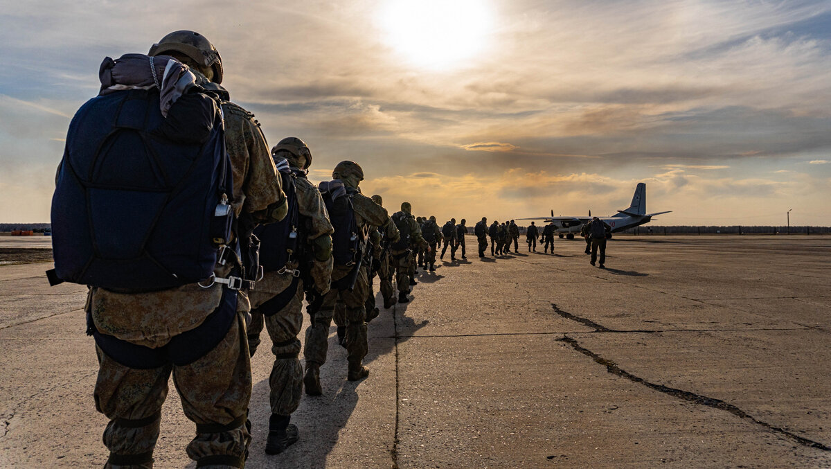     В зоне спецоперации погиб казак Олег Гранковский, который являлся жителем Ростовской области, сообщают СМИ.