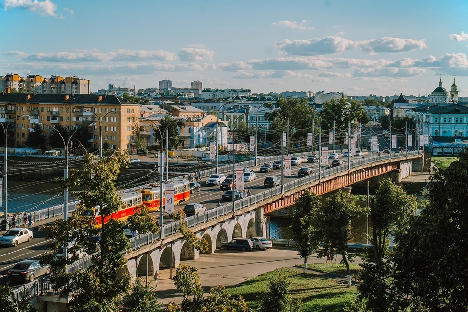 Год города орла. Город Орел красный мост. Марьинский мост в Орле. Реконструкция красного моста в г. Орле. Пешеходный мост в Орле рядом с красным.