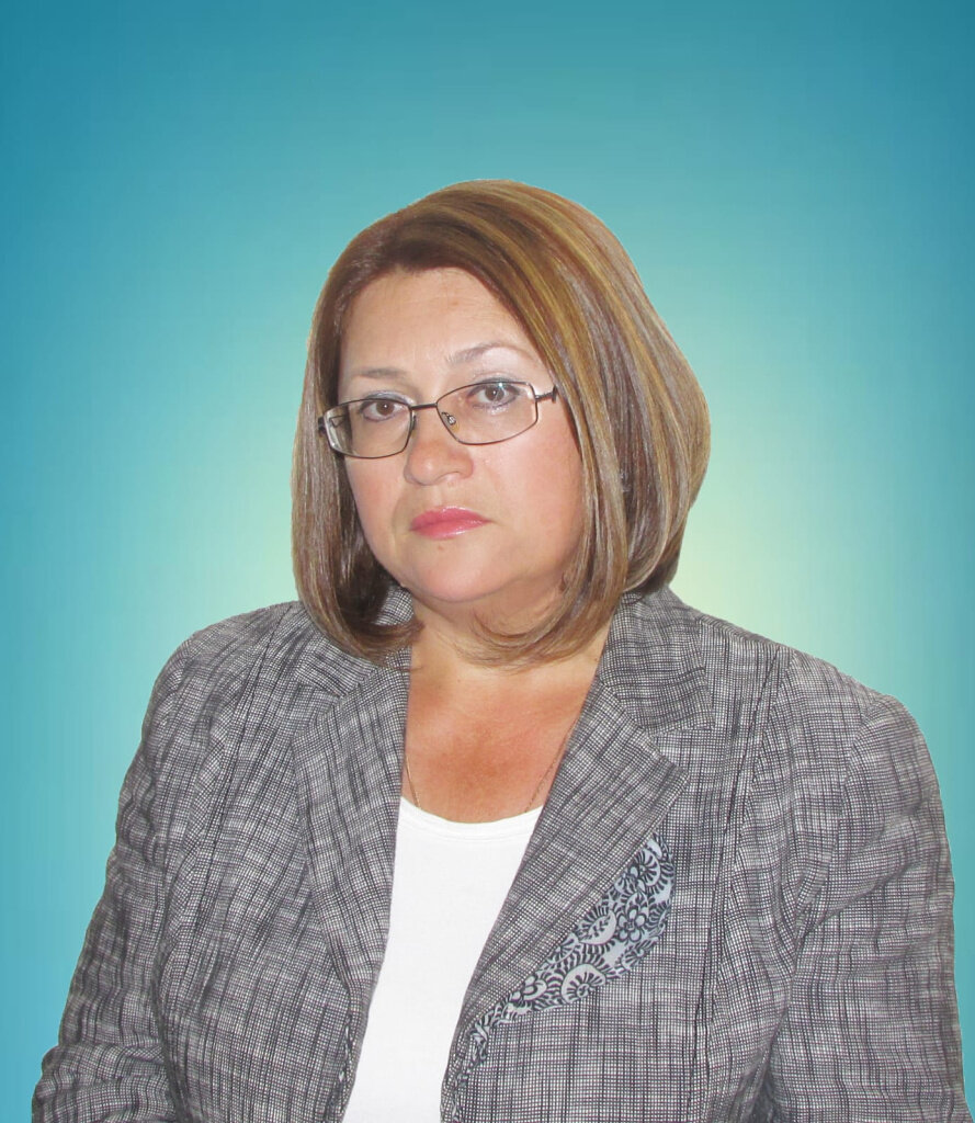 Елена Пушняк 
