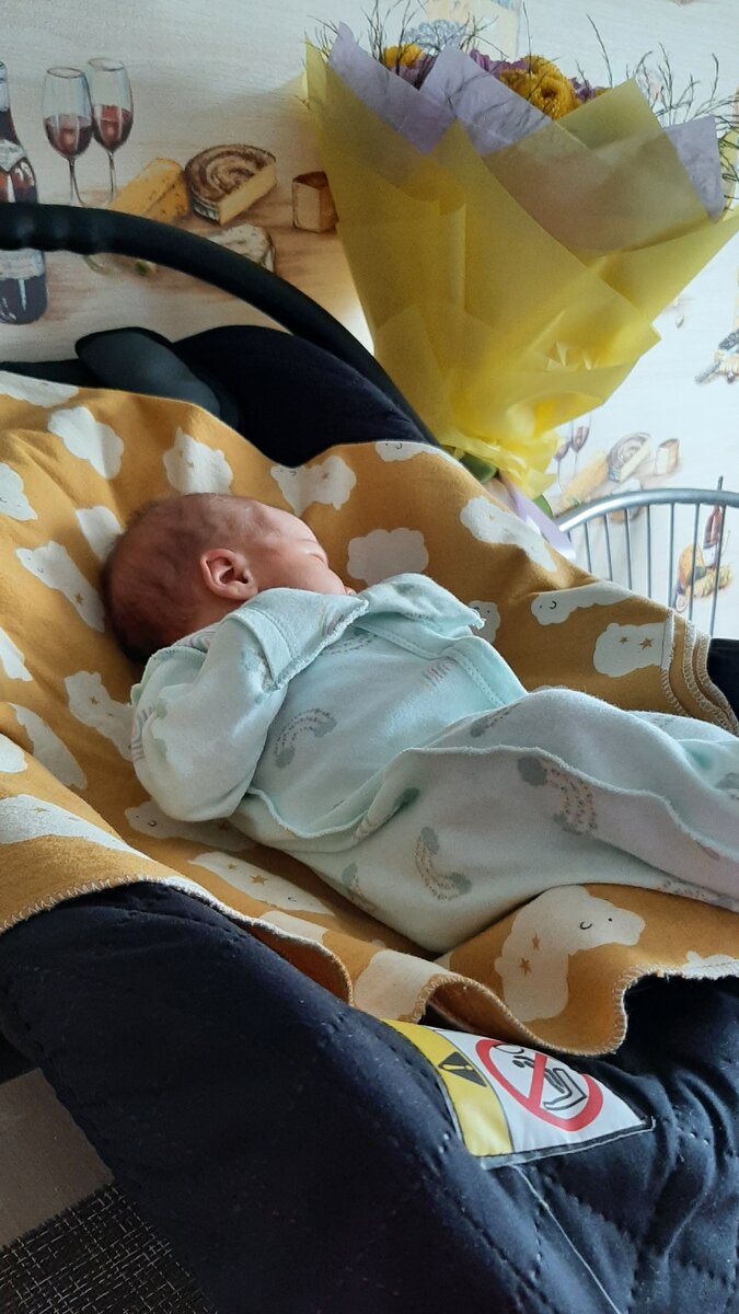 Сразу после роддома