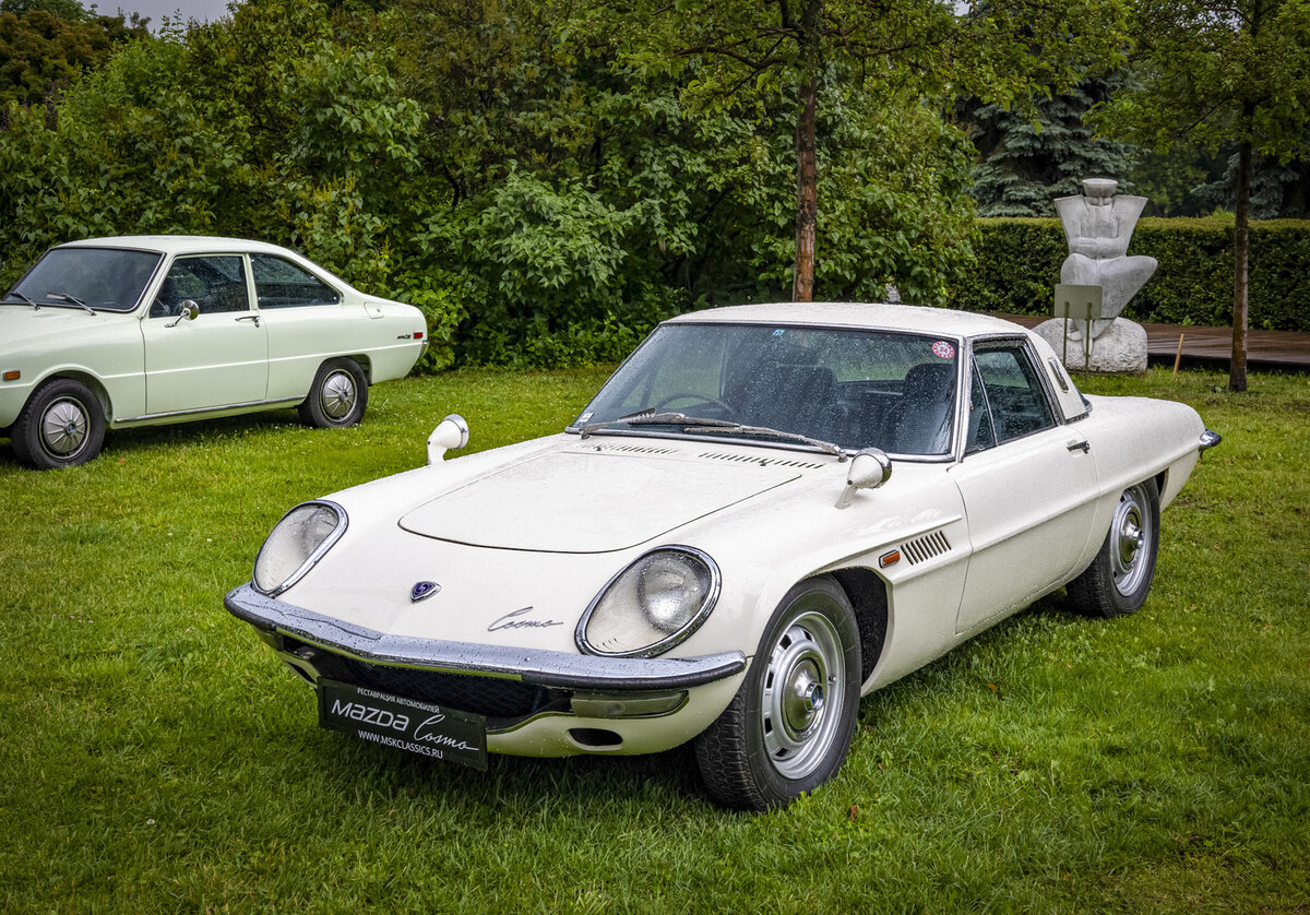    Машины первой итерации (Series I) производились с мая 1967 по июль 1968 года. Коробка передач четырёхступенчатая механическая. Спереди дисковые тормозные механизмы, сзади — барабанные.   
Светлана Парфенова