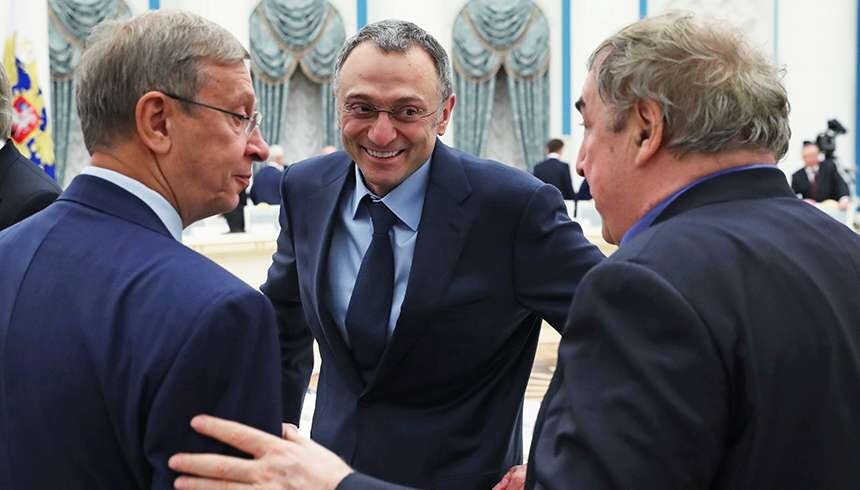 С кем встречаются олигархи