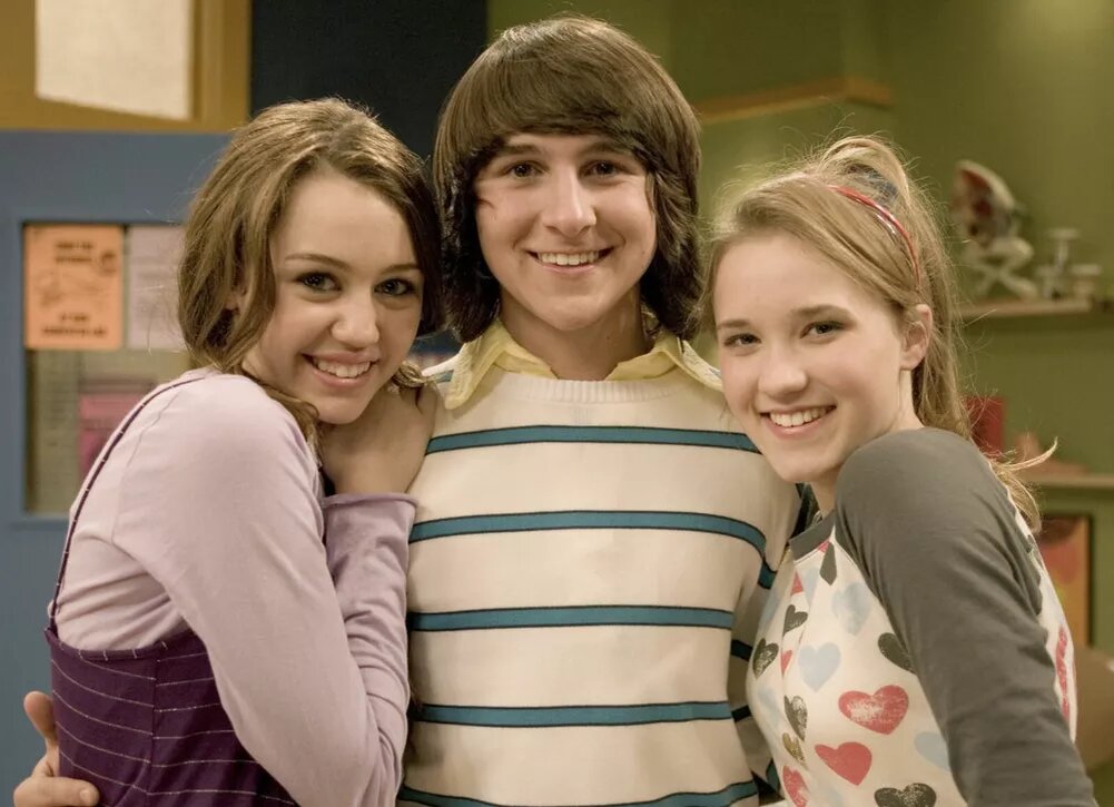    Митчел Муссо из сериала “Ханна Монтана” был арестован за пьянство и кражу